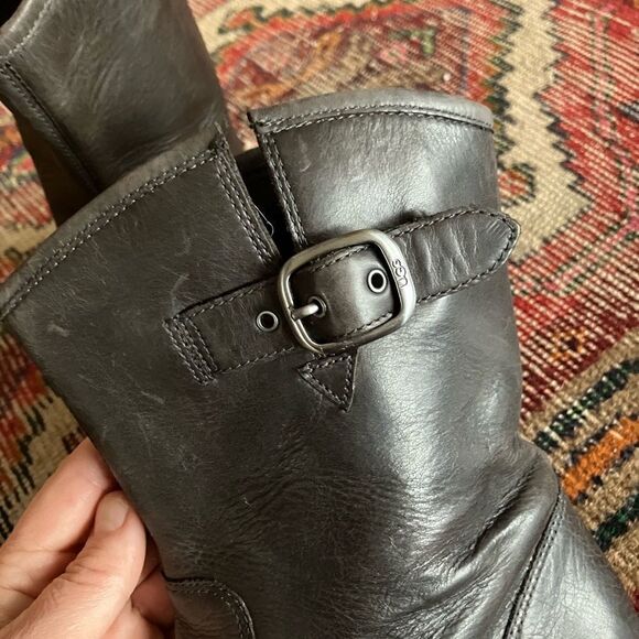 Ugh | Women's Frances dark brown Leather Boots with buckles | size 7 - Picture 6 of 9